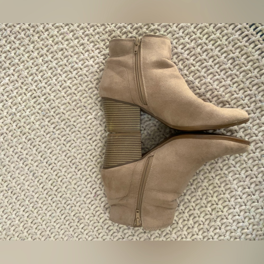 APT 9 heel booties